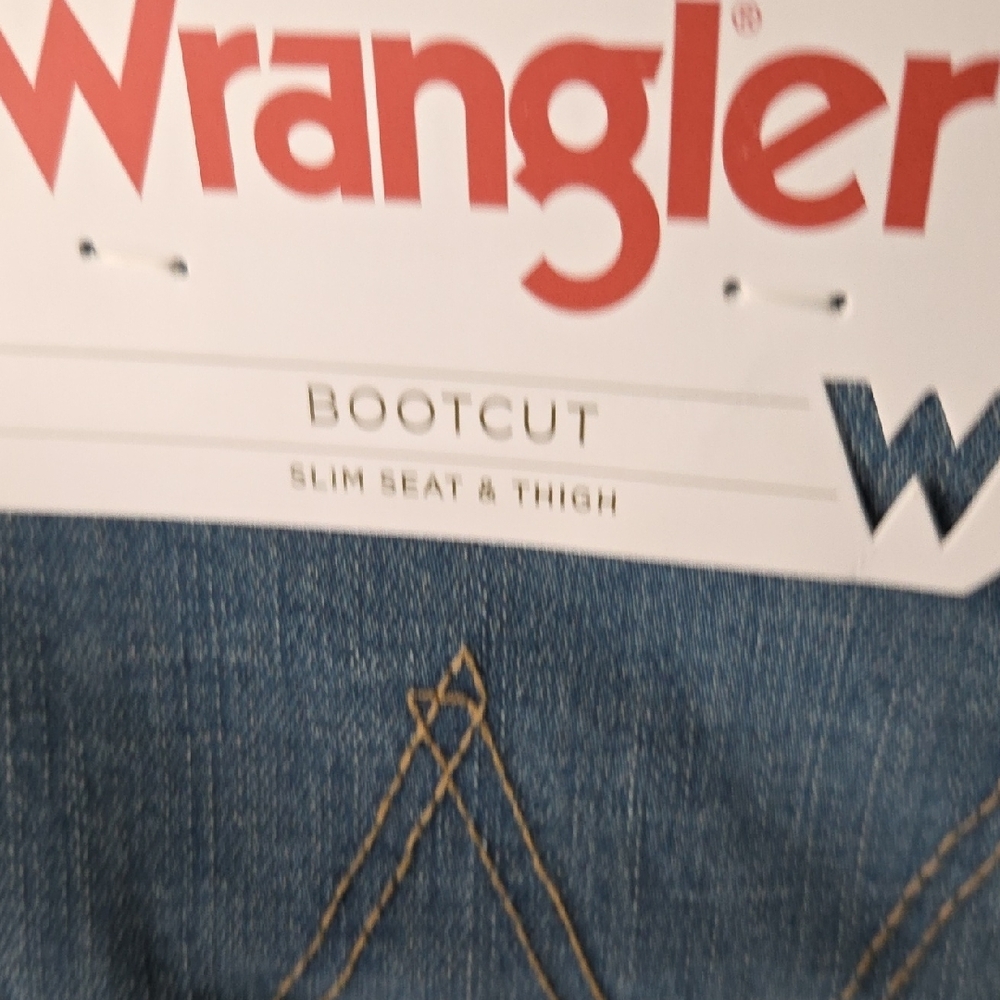Wrangler Men's Light Blue Straight Jeans - Picture 4 of 5
